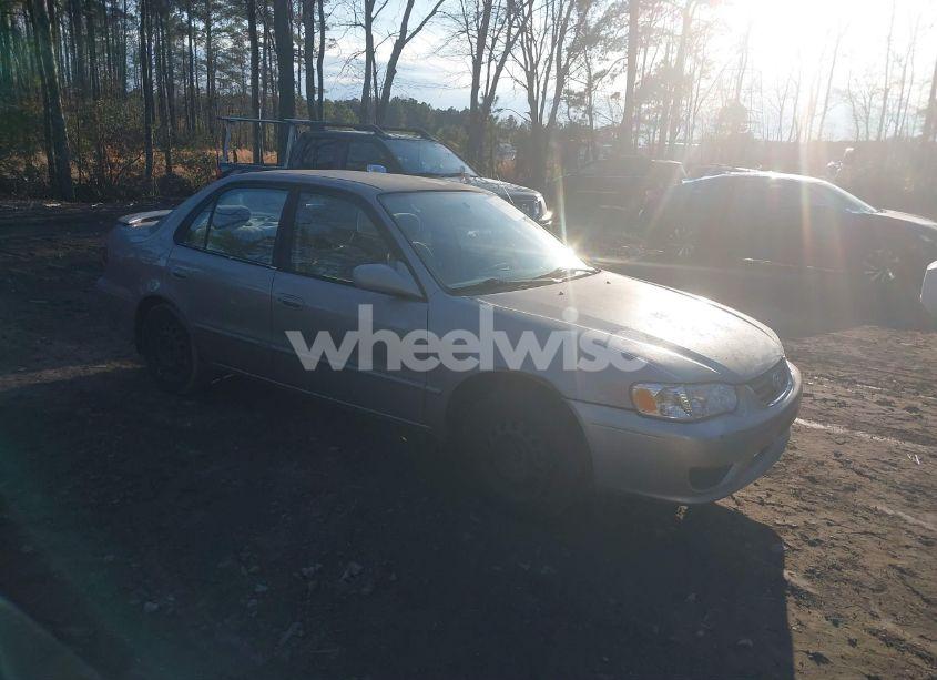2001 Toyota Corolla LE (VIN 2T1BR12EX1C389072) main photo