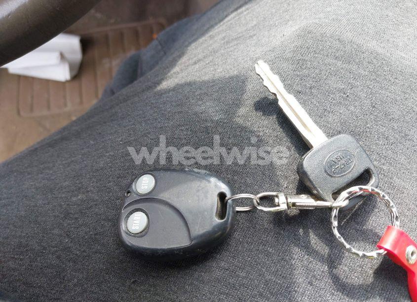 Photo 11 of 2001 Toyota Corolla LE (VIN 2T1BR12EX1C463221)