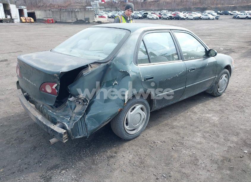 Photo 4 of 2001 Toyota Corolla LE (VIN 2T1BR12EX1C463221)