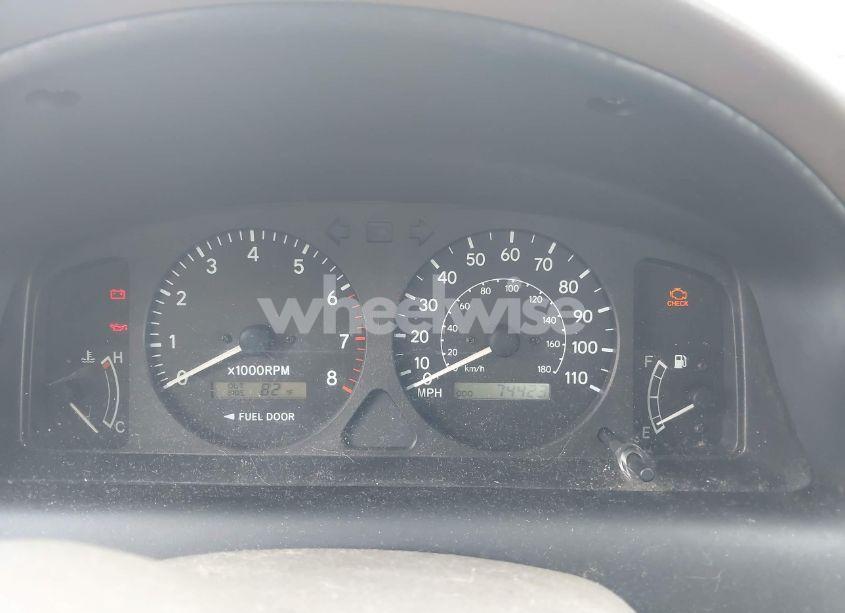 Photo 7 of 2001 Toyota Corolla LE (VIN 2T1BR12EX1C470444)