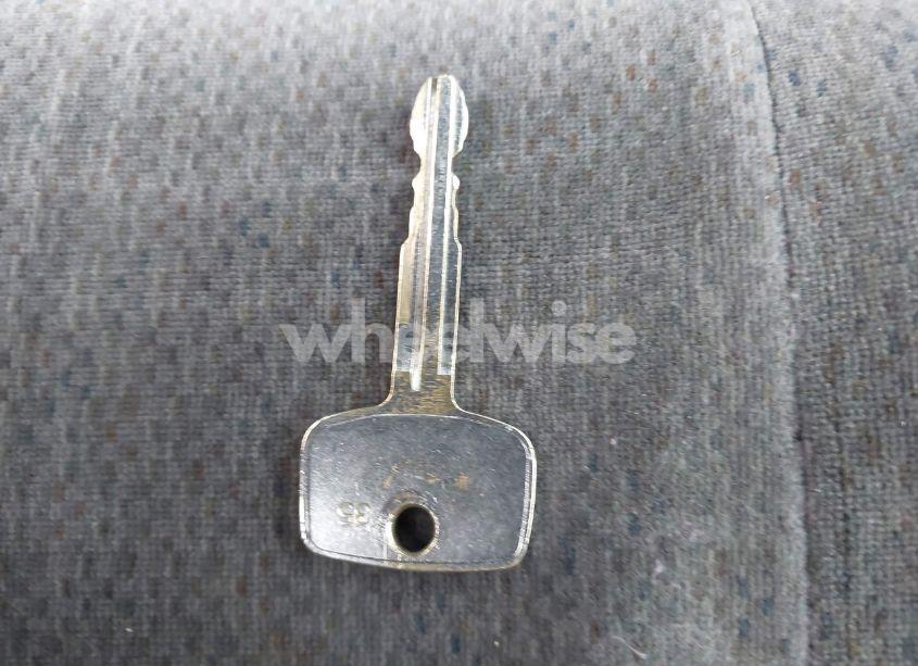 Photo 11 of 2002 Toyota Corolla LE (VIN 2T1BR12EX2C526836)