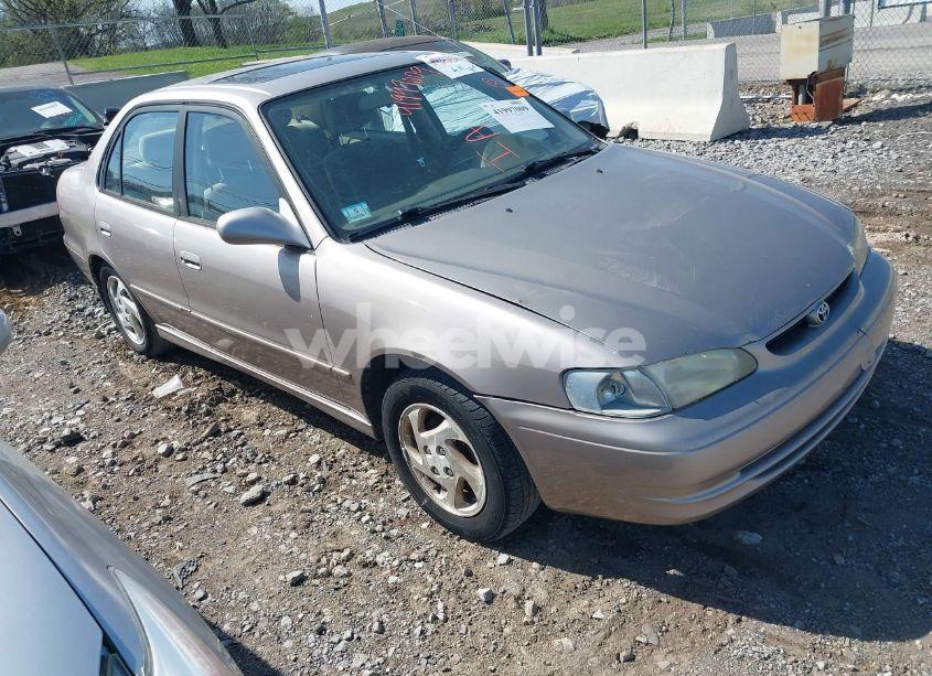 1998 Toyota Corolla LE (VIN 2T1BR18E2WC019524) main photo