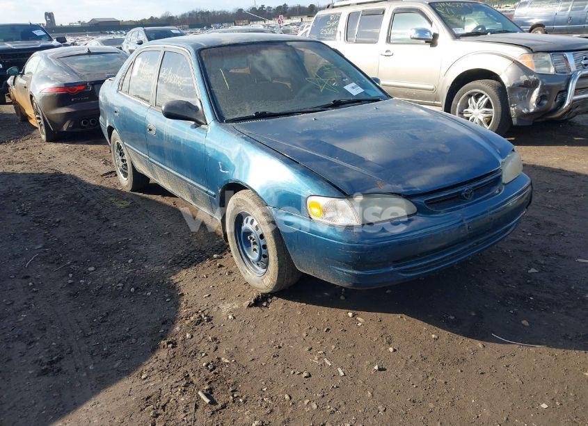 1998 Toyota Corolla LE (VIN 2T1BR18E2WC054743) main photo