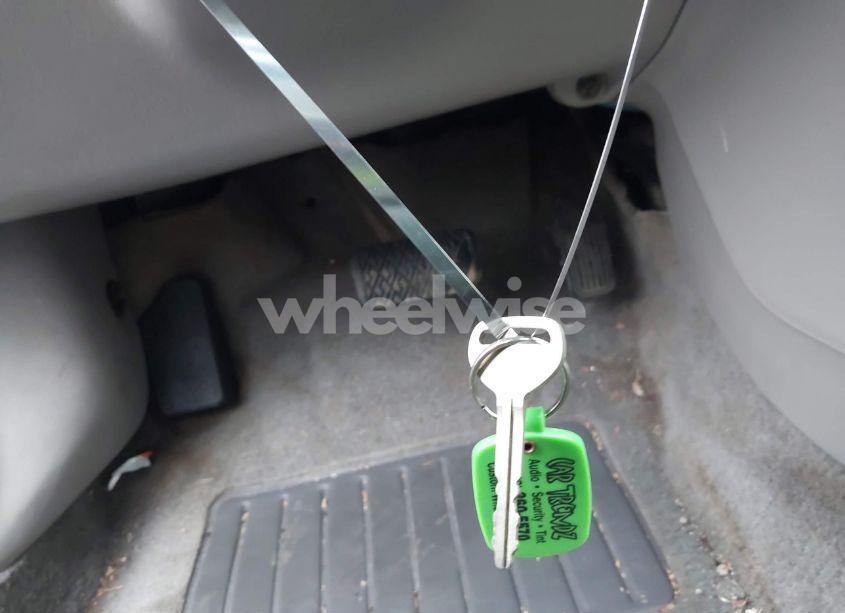 Photo 11 of 2001 Toyota Corolla LE (VIN 2T1BR18E41C481754)