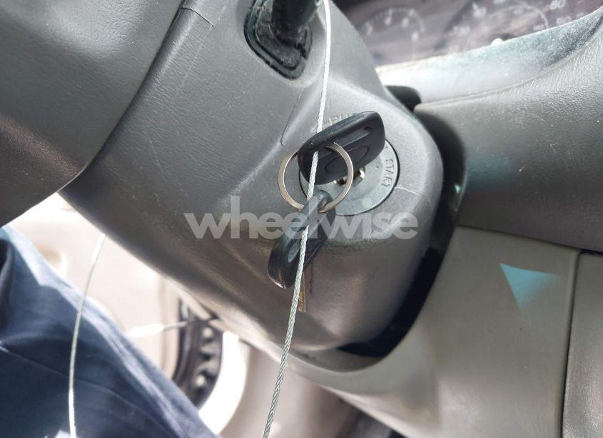 Photo 11 of 2002 Toyota Corolla CE/LE/S (VIN 2T1BR18E52C547715)