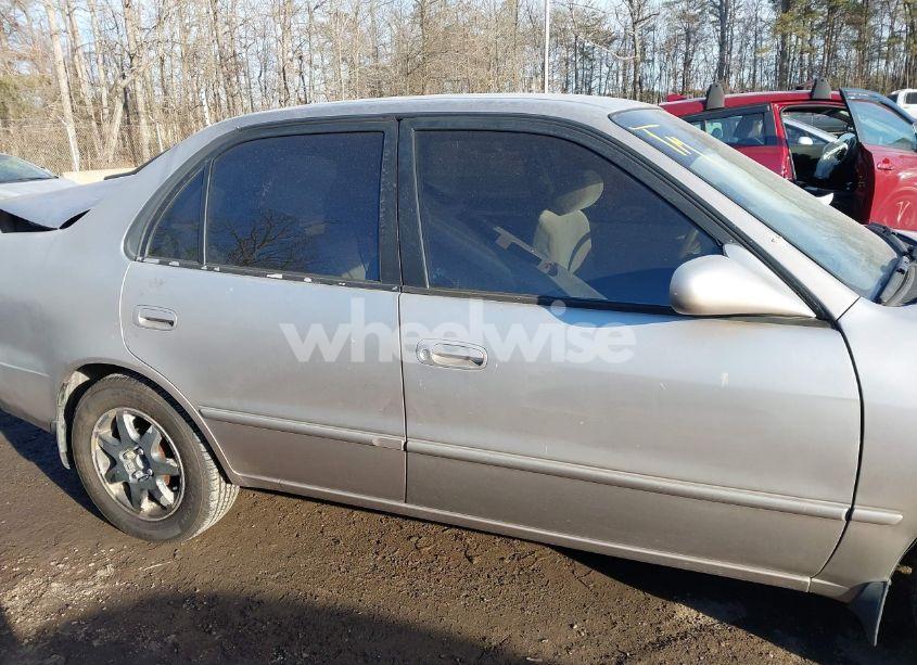 Photo 14 of 2002 Toyota Corolla LE (VIN 2T1BR18E52C579256)