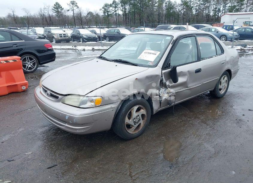 Photo 2 of 1998 Toyota Corolla LE (VIN 2T1BR18E8WC017454)
