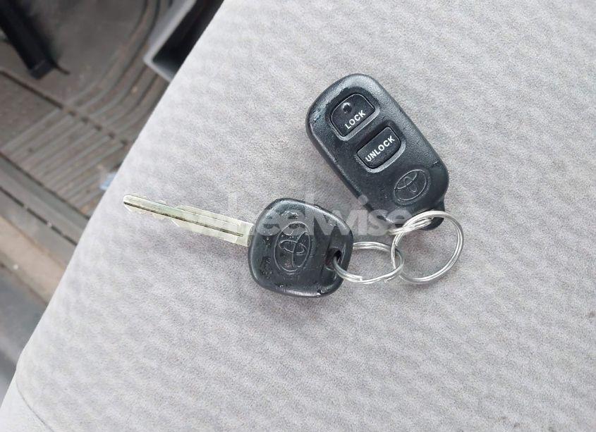 Photo 11 of 2007 Toyota Corolla LE (VIN 2T1BR30E07C791383)