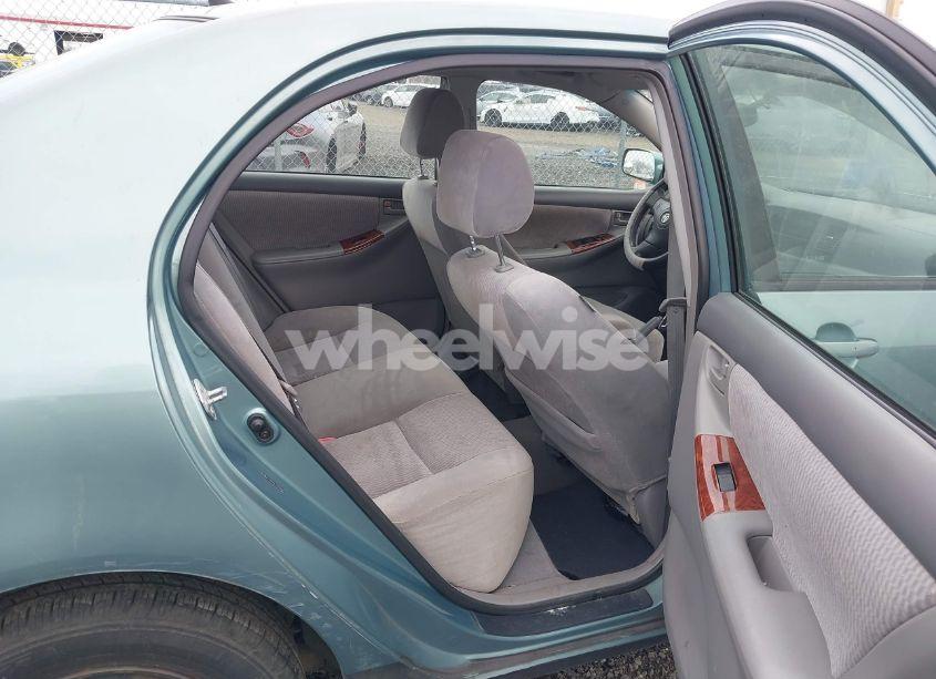 Photo 8 of 2005 Toyota Corolla LE (VIN 2T1BR30E15C365991)