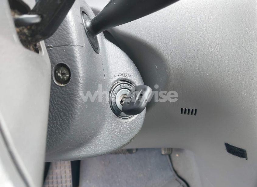 Photo 11 of 2005 Toyota Corolla LE (VIN 2T1BR30E15C436218)