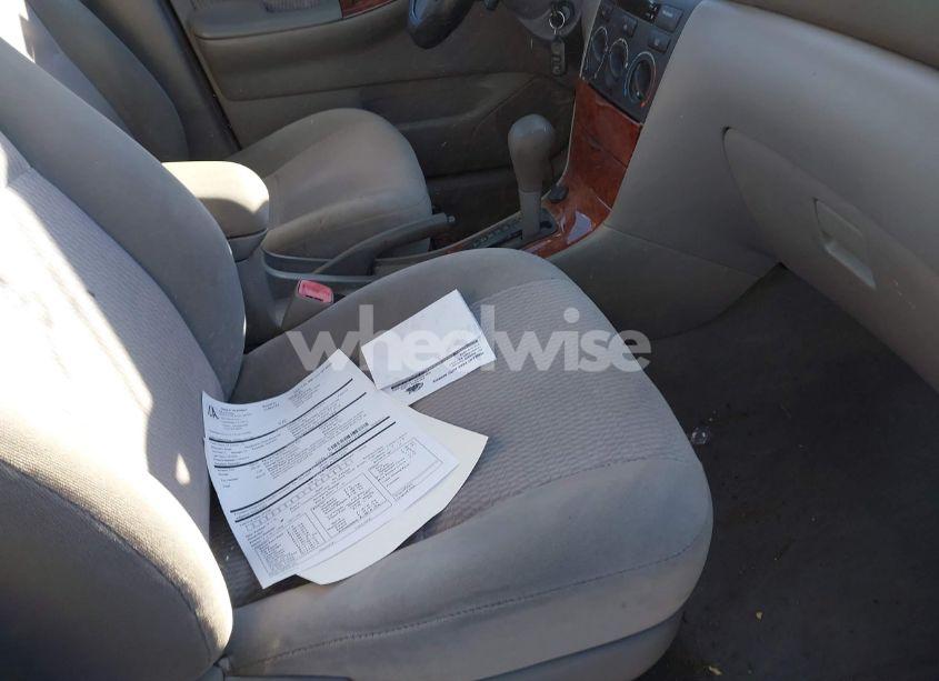 Photo 5 of 2005 Toyota Corolla LE (VIN 2T1BR30E25C393993)