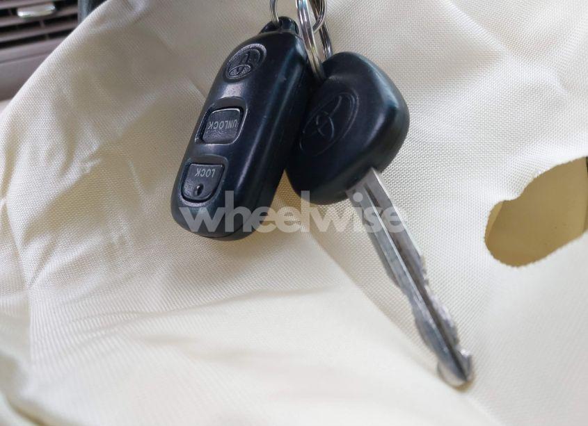 Photo 11 of 2005 Toyota Corolla CE/LE/S (VIN 2T1BR30E35C454980)