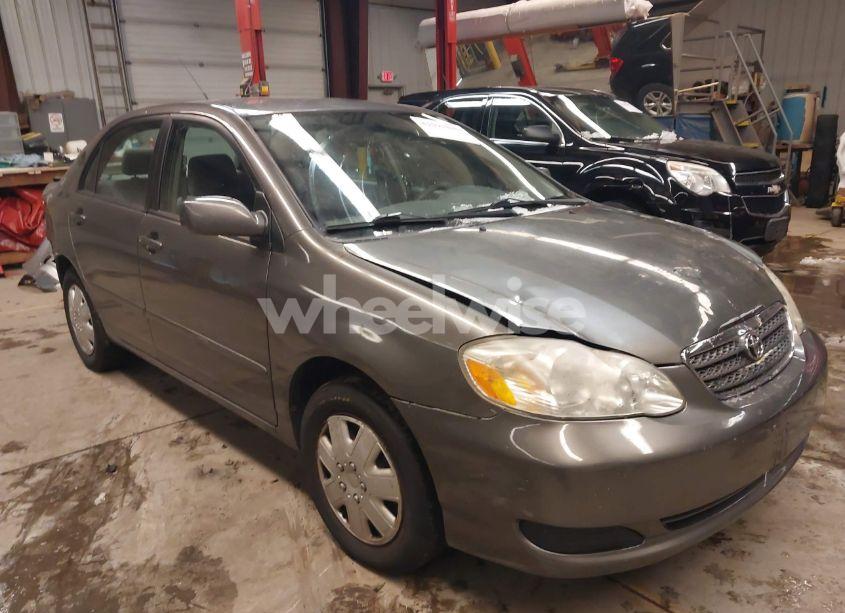 2005 Toyota Corolla LE (VIN 2T1BR30E55C329821) main photo