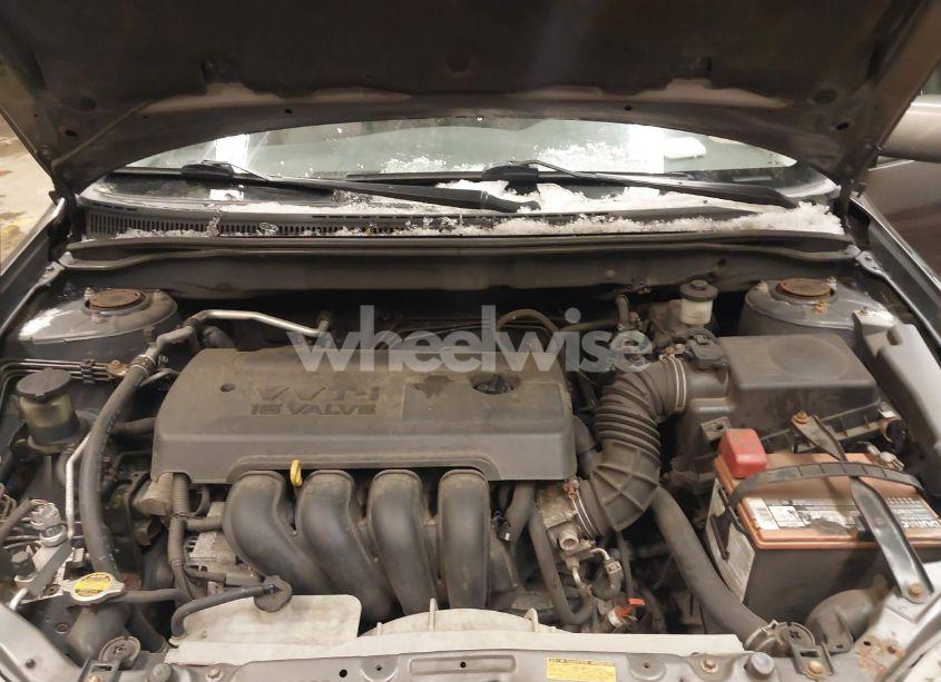 Photo 10 of 2005 Toyota Corolla LE (VIN 2T1BR30E55C329821)
