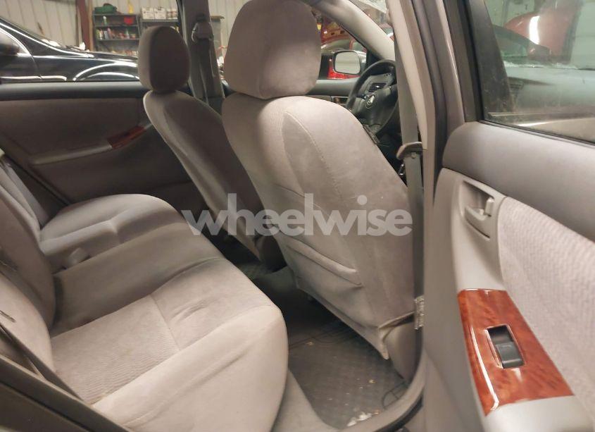 Photo 8 of 2005 Toyota Corolla LE (VIN 2T1BR30E55C329821)