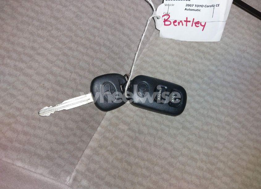 Photo 11 of 2007 Toyota Corolla LE (VIN 2T1BR30E57C755561)