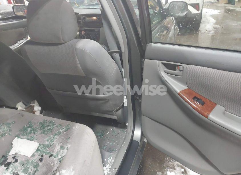 Photo 8 of 2005 Toyota Corolla LE (VIN 2T1BR30E65C397979)