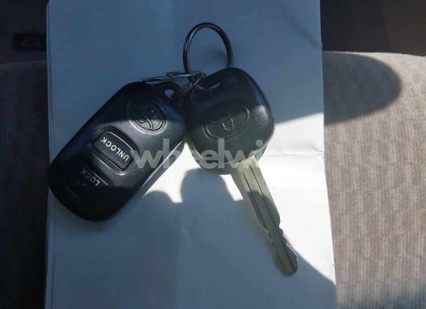 Photo 11 of 2006 Toyota Corolla LE (VIN 2T1BR30E66C692033)