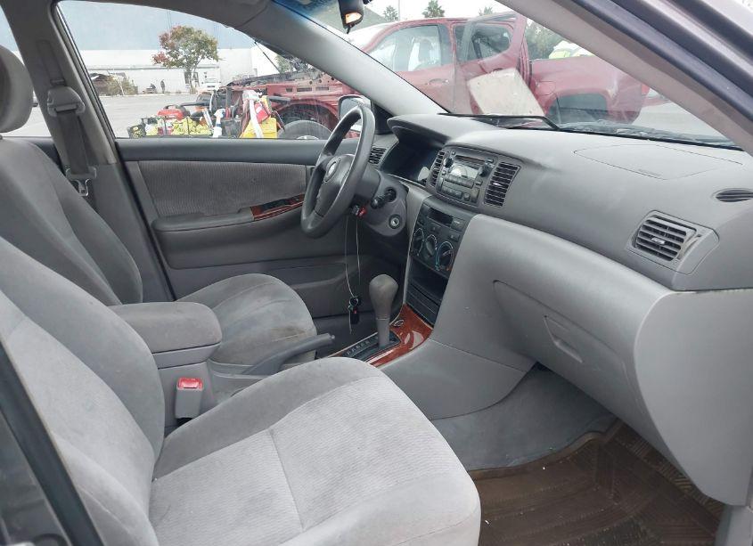 Photo 5 of 2005 Toyota Corolla LE (VIN 2T1BR30E75C436658)