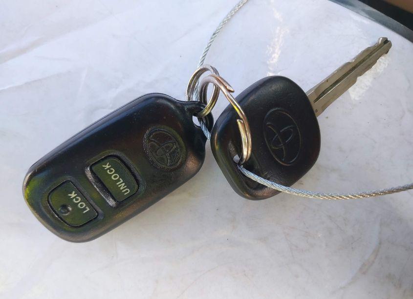 Photo 11 of 2005 Toyota Corolla LE (VIN 2T1BR30E75C486217)