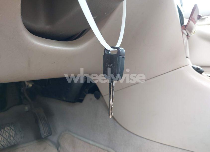 Photo 11 of 2005 Toyota Corolla LE (VIN 2T1BR30E85C359329)