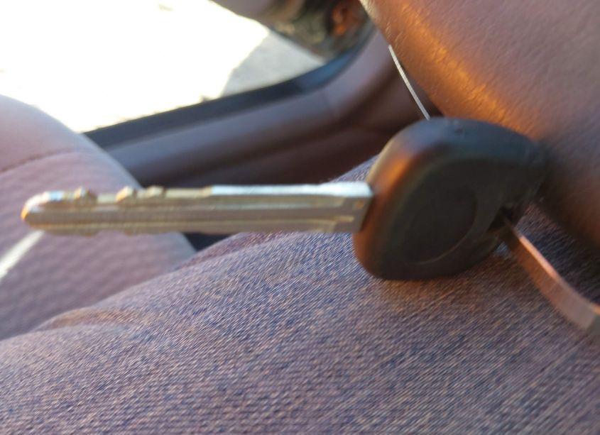 Photo 11 of 2005 Toyota Corolla LE (VIN 2T1BR30E85C367074)