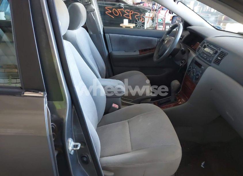 Photo 5 of 2005 Toyota Corolla LE (VIN 2T1BR30E85C438175)