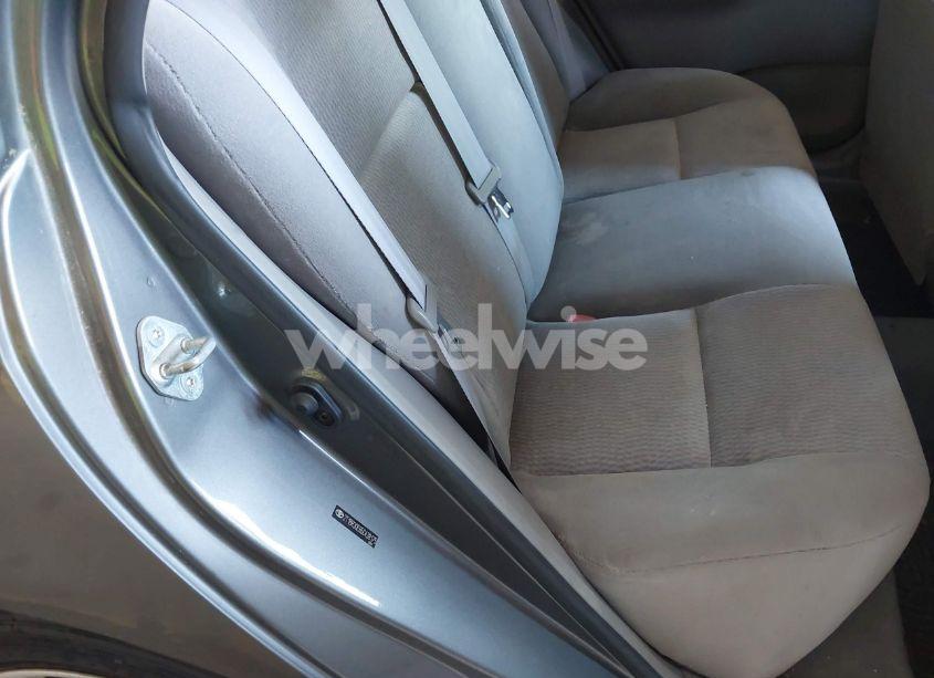 Photo 8 of 2005 Toyota Corolla LE (VIN 2T1BR30E85C438175)