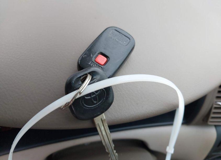 Photo 11 of 2006 Toyota Corolla LE (VIN 2T1BR30E86C636840)