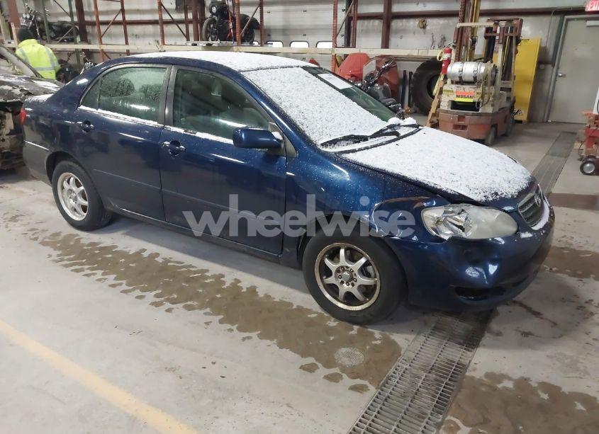 2007 Toyota Corolla LE (VIN 2T1BR30EX7C780083) main photo