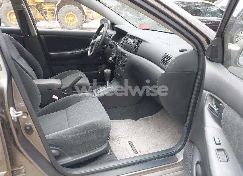 Photo 5 of 2004 Toyota Corolla CE/LE/S (VIN 2T1BR32E04C180911)