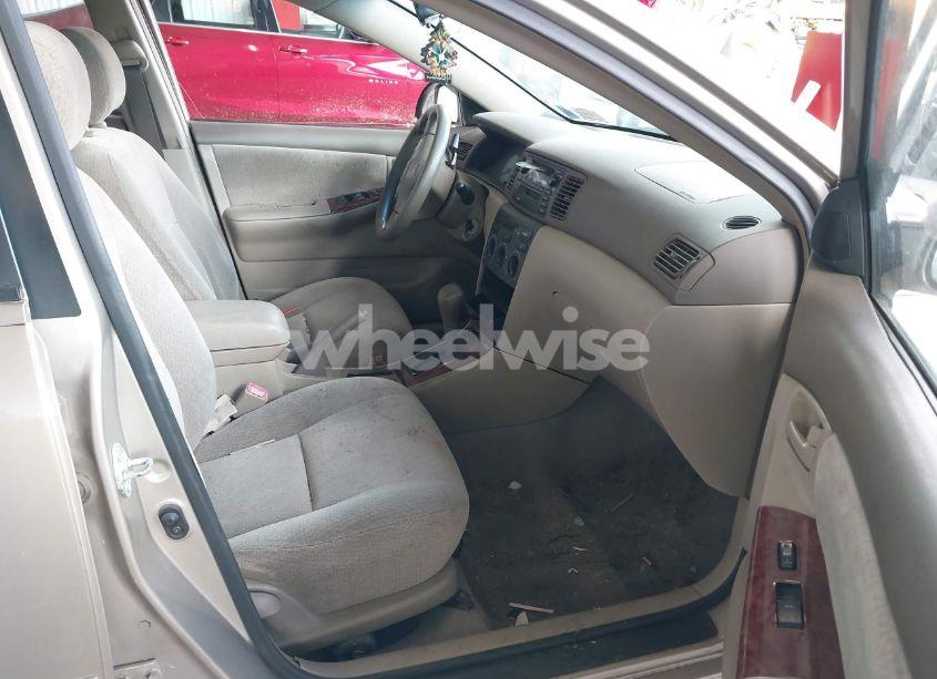 Photo 5 of 2004 Toyota Corolla LE (VIN 2T1BR32E04C202731)