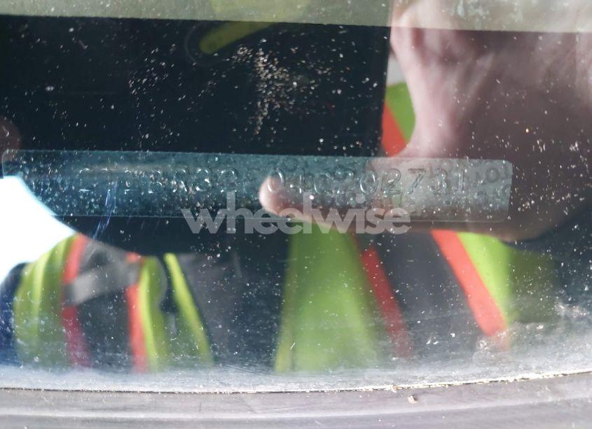 Photo 9 of 2004 Toyota Corolla LE (VIN 2T1BR32E04C202731)