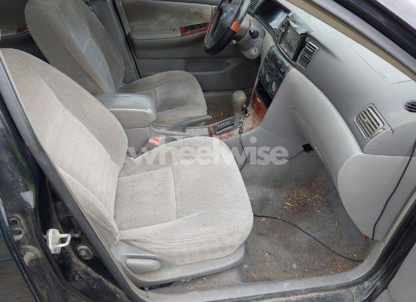 Photo 5 of 2004 Toyota Corolla LE (VIN 2T1BR32E04C219402)