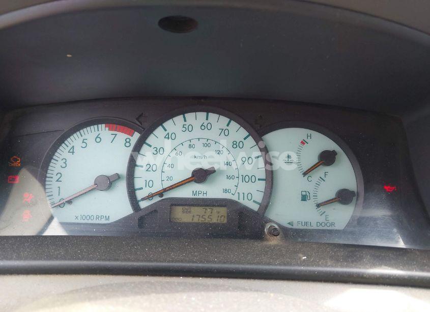 Photo 7 of 2004 Toyota Corolla LE (VIN 2T1BR32E04C219402)