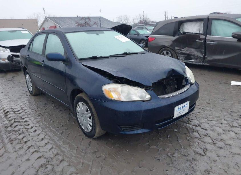 2004 Toyota Corolla LE (VIN 2T1BR32E04C248253) main photo