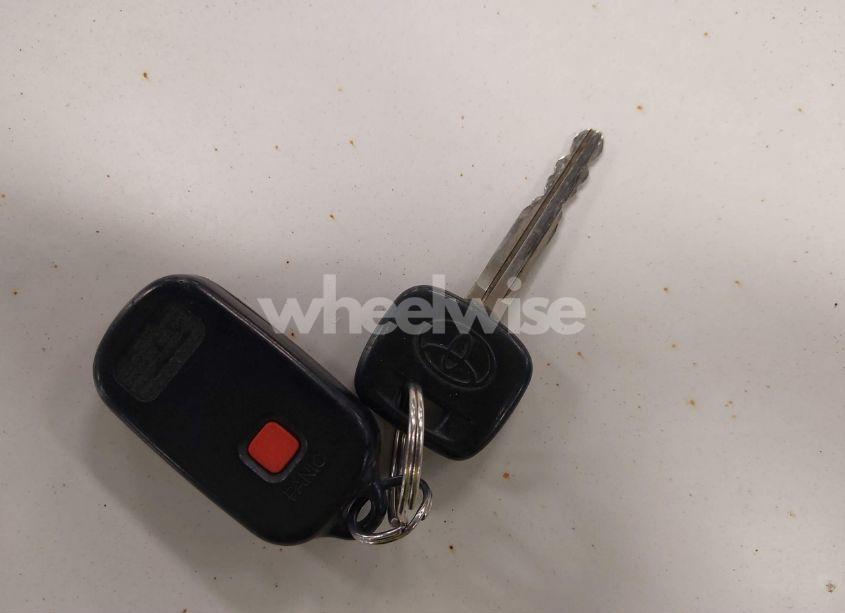 Photo 11 of 2004 Toyota Corolla LE (VIN 2T1BR32E04C255770)