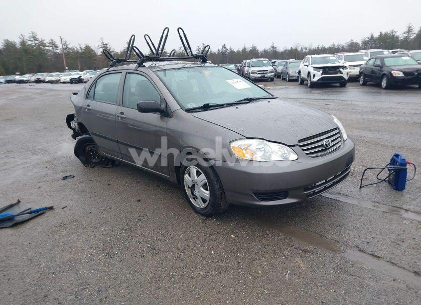 2004 Toyota Corolla CE (VIN 2T1BR32E04C265358) main photo