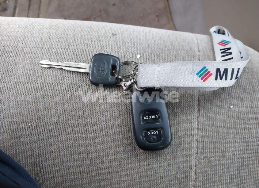 Photo 11 of 2004 Toyota Corolla LE (VIN 2T1BR32E04C288204)