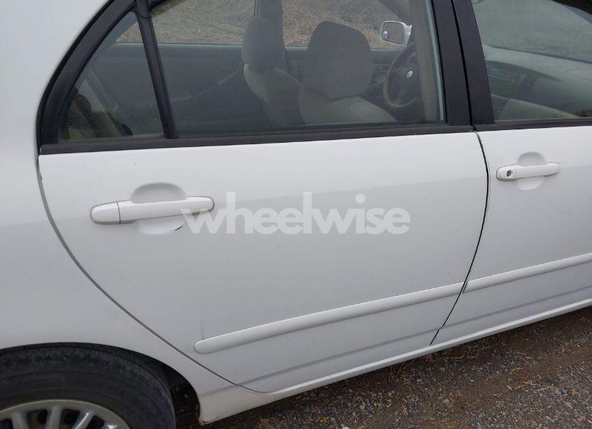 Photo 13 of 2004 Toyota Corolla LE (VIN 2T1BR32E04C288204)