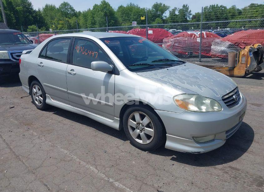 2004 Toyota Corolla S (VIN 2T1BR32E04C305034) main photo