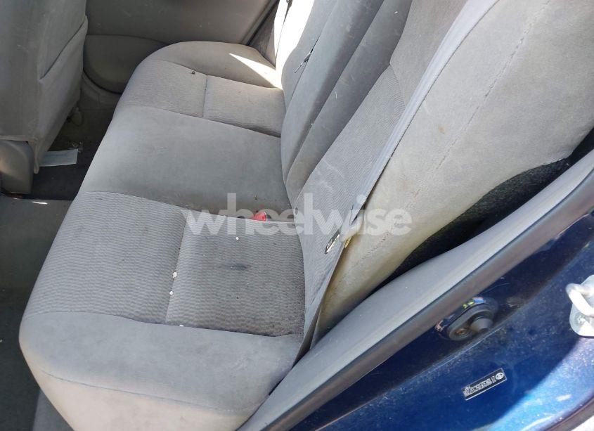 Photo 8 of 2005 Toyota Corolla LE (VIN 2T1BR32E05C337208)