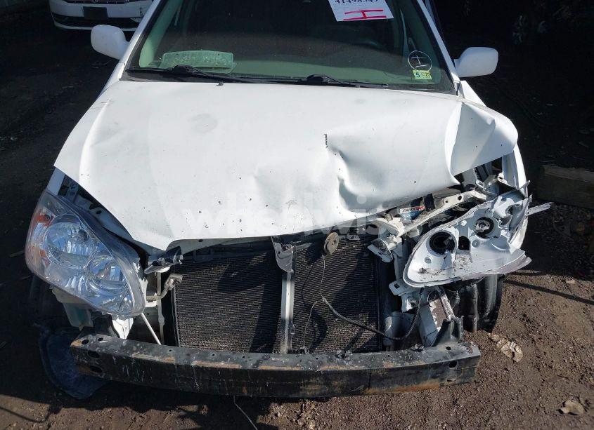 Photo 10 of 2005 Toyota Corolla LE (VIN 2T1BR32E05C359452)