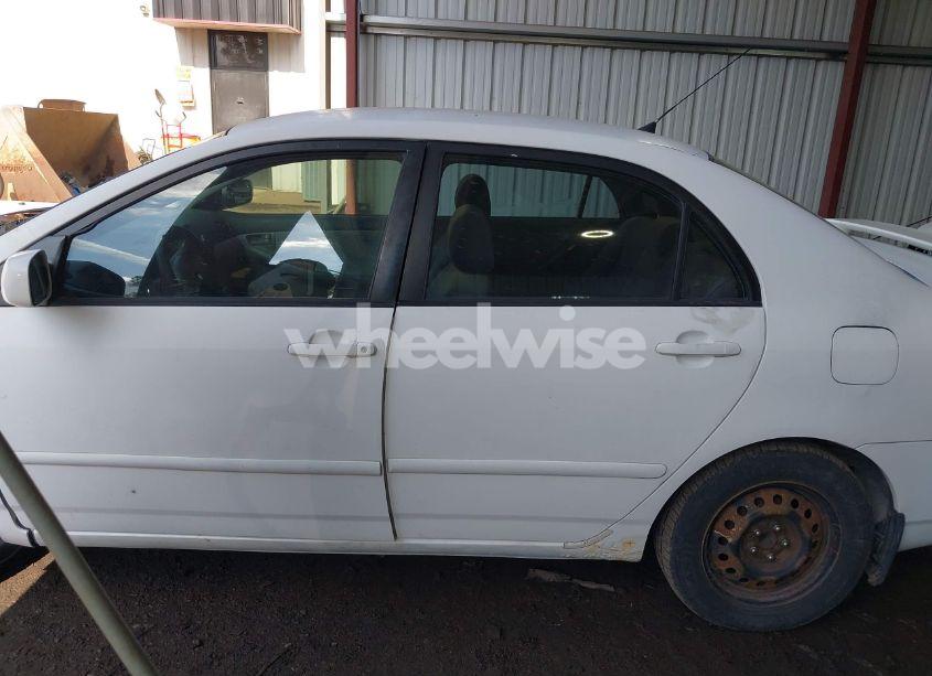 Photo 15 of 2005 Toyota Corolla LE (VIN 2T1BR32E05C359452)