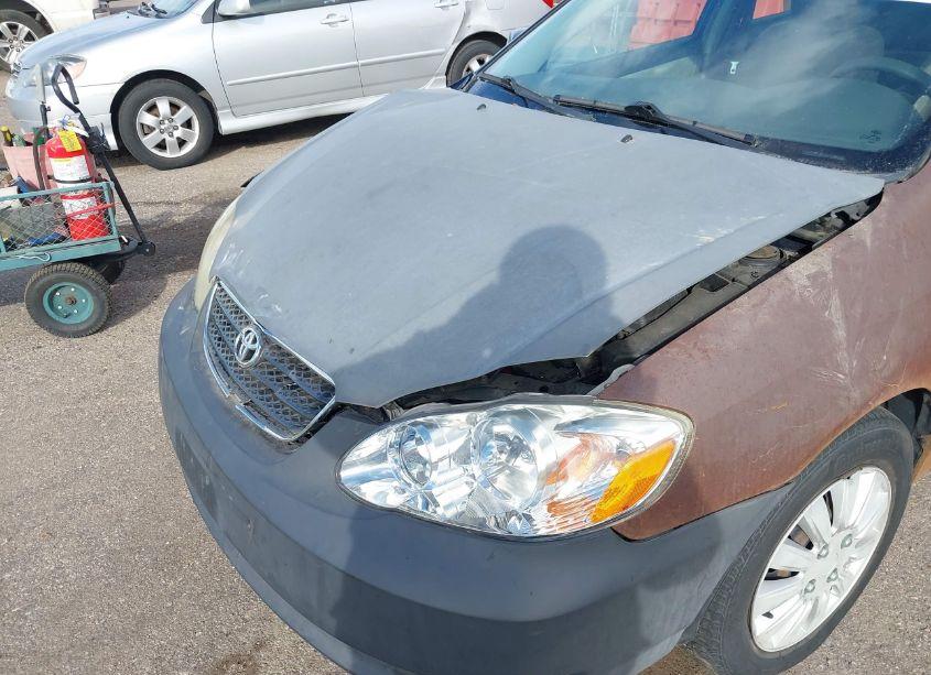 Photo 6 of 2005 Toyota Corolla CE (VIN 2T1BR32E05C424140)