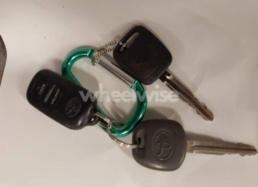 Photo 11 of 2005 Toyota Corolla LE (VIN 2T1BR32E05C465366)