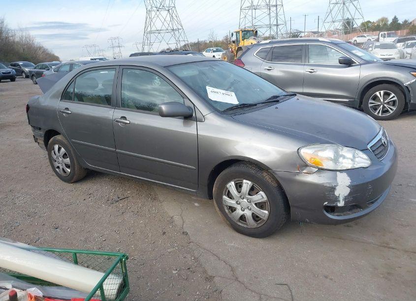 2005 Toyota Corolla LE (VIN 2T1BR32E05C496195) main photo