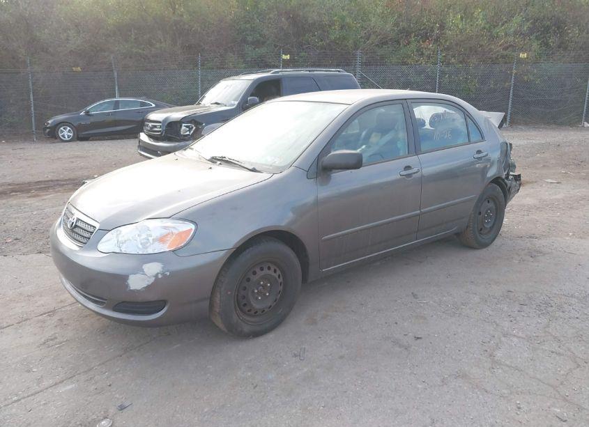 Photo 2 of 2005 Toyota Corolla LE (VIN 2T1BR32E05C496195)