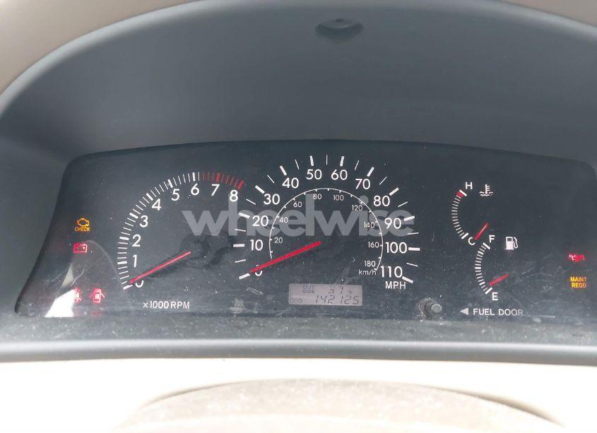 Photo 7 of 2005 Toyota Corolla LE (VIN 2T1BR32E05C506210)