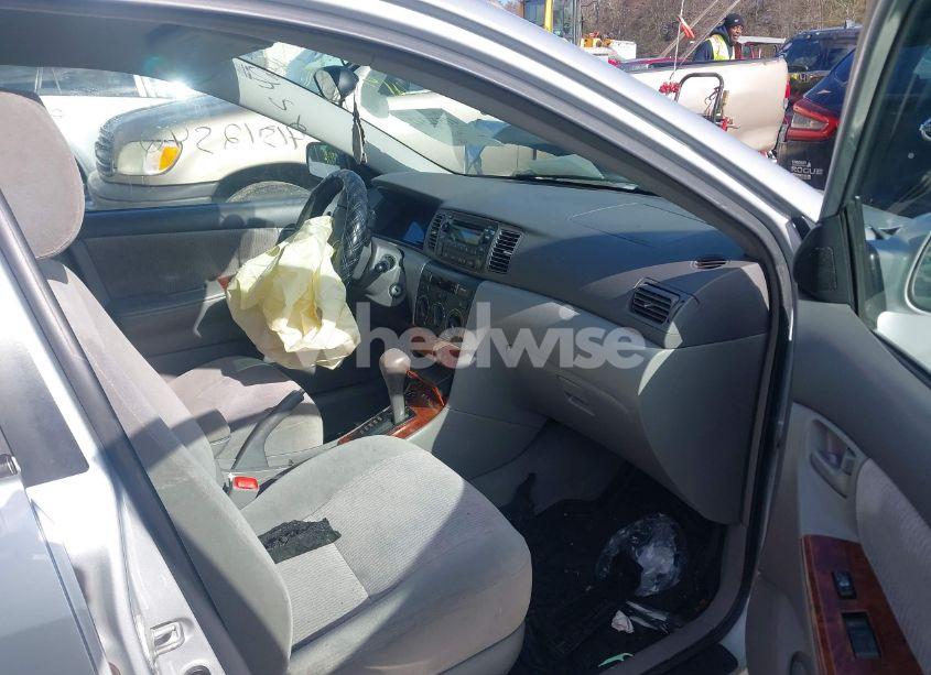 Photo 5 of 2006 Toyota Corolla LE (VIN 2T1BR32E06C610505)